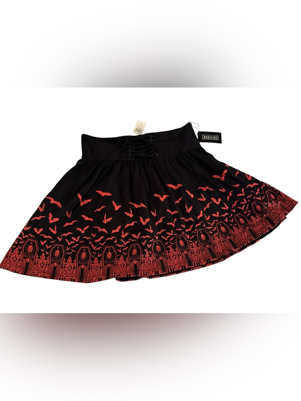 🧛♂️ Hot Topic Universal Monsters Dracula Bat Lace-Up Skirt (Plus Size) - Picture 4 of 13